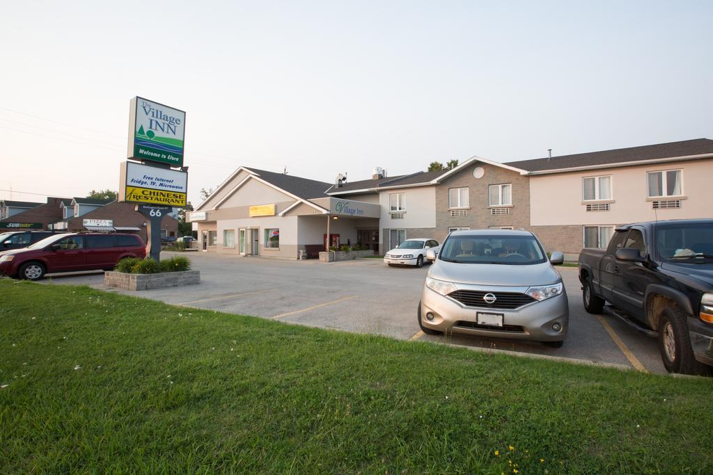 The Village Inn Elora Exterior foto